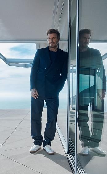 foto David Backham in men's blue suit from new collction